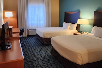 Room, 1 King Bed, Accessible, Non Smoking (Mobility, Roll-in Shower)