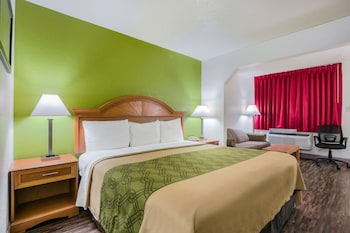 Suite, 1 King Bed, Smoking