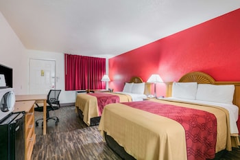 Standard Double Room, 2 Double Beds, Smoking