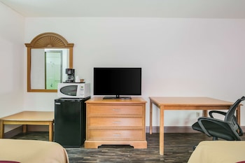 Standard Double Room, 2 Double Beds, Smoking