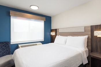 Standard Room, 1 Queen Bed