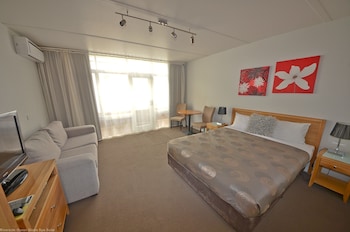 Motel Spa Room