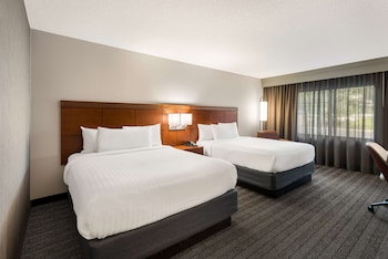 Room, 2 Queen Beds, Accessible (Hearing)