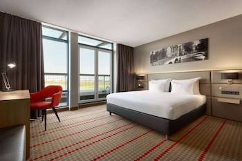 Deluxe Room, 1 King Bed, Non Smoking