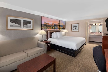 Deluxe Room, 1 King Bed, Non Smoking