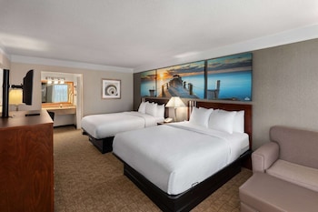 Room, 2 Queen Beds, Non Smoking