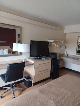 Standard Room, 1 King Bed, Accessible, Non Smoking