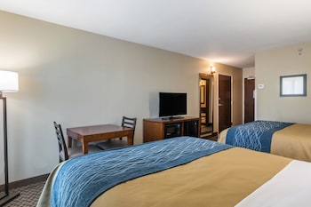 Room, 2 Queen Beds, Non Smoking (Upgraded)
