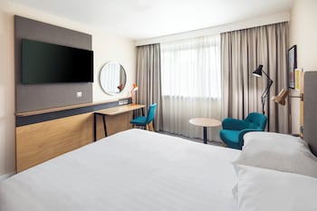 Standard Room, 1 Queen Bed