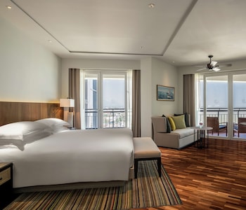 Junior Room, 1 King Bed, Club Lounge Access (Executive)