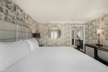 Deluxe Room, 1 King Bed