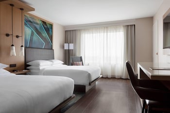 Room, 2 Queen Beds (Mobility Accessible, Roll-in Shower)
