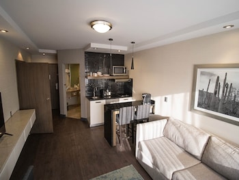 Executive Studio Suite