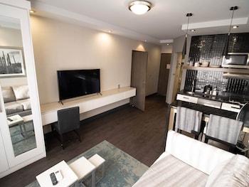 Executive Studio Suite
