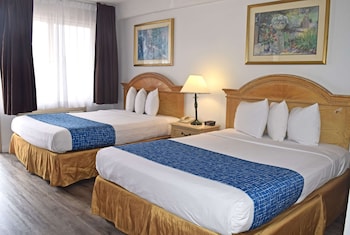 Room, 2 Queen Beds, Non Smoking