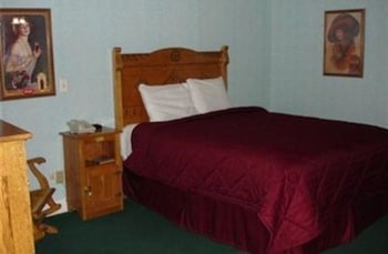 Antique Room, 1 Queen Bed, Ground Floor (Corner Room)