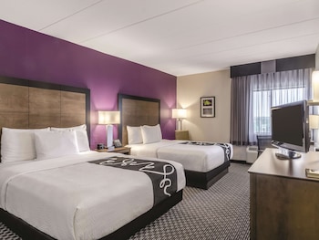 Room, 2 Queen Beds, Non Smoking