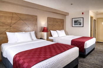 Room, 2 Queen Beds, Non Smoking, Jetted Tub