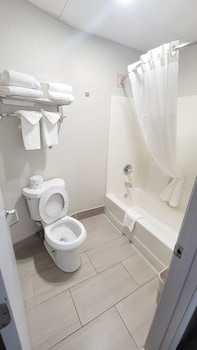 Standard Room, 2 Queen Beds, Non Smoking