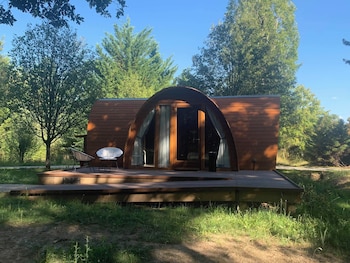 Exclusive Cabin, 1 Queen Bed