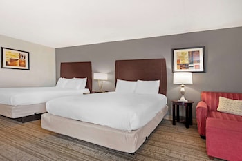 Standard Room, 2 Queen Beds, Non Smoking, Refrigerator & Microwave
