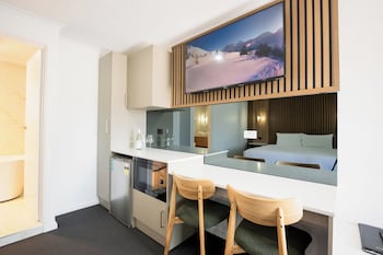 King Room with Spa Bath