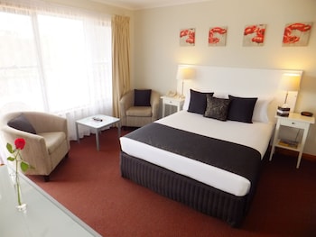 Hillside Queen Room