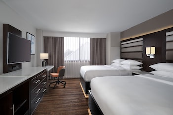 Room, 2 Queen Beds (Hearing Accessible)