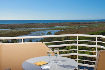 Double or Twin Room, Sea View (Lagoon Side)