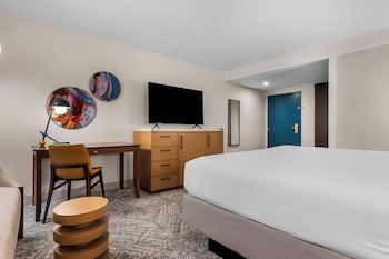 Standard Room, 1 King Bed