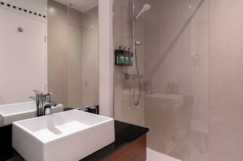 Standard Room, 2 Double Beds