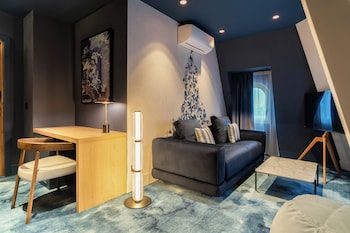 Duplex, 1 King Bed, Tower (Eiffel Tower View Room)