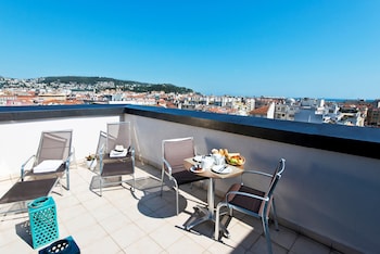 Suite, 1 Bedroom (1 King & 1 Sofa Bed)