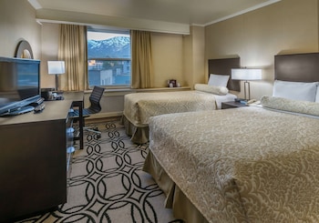 Deluxe Room, 2 Double Beds, Non Smoking, Refrigerator & Microwave (with Sofabed)