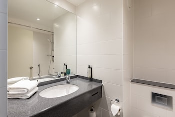 Premium Room, 1 Queen Bed (High Floor)