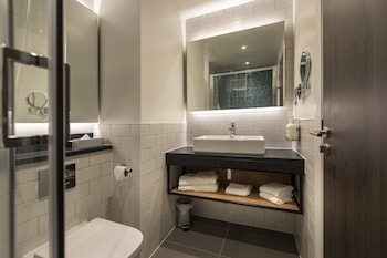 Premium Room, 1 Queen Bed with Sofa bed (Double Sofabed)