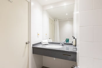 Standard Room, 2 Double Beds