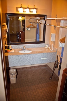 Standard Room, 2 Queen Beds, Smoking