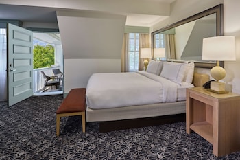 Superior Room, 1 Queen Bed, Balcony
