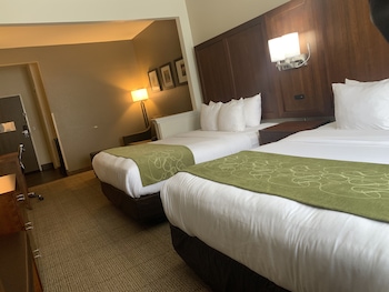 Suite, 2 Queen Beds, Non Smoking