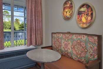 River View. Florida special accessible room with option for hearing accessibility. 2 queen beds.