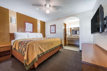 Studio Suite, 1 King Bed, Non Smoking