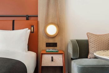 Superior Room, 1 King Bed (View)