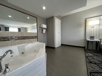 Studio Suite, 1 King Bed, Non Smoking