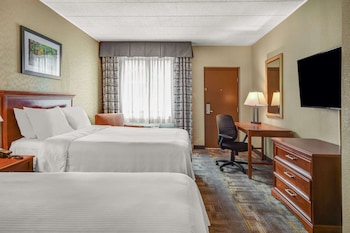 Room, 2 Queen Beds, Non Smoking