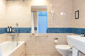 Standard Double Room (Atrium)