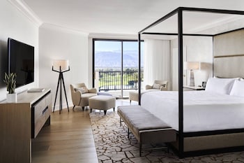 Luxury Room, 1 Bedroom, Pool View