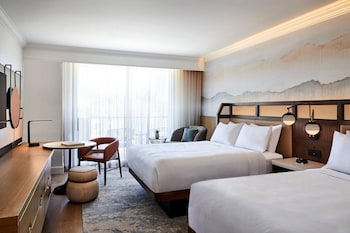 Room, 2 Queen Beds, Balcony