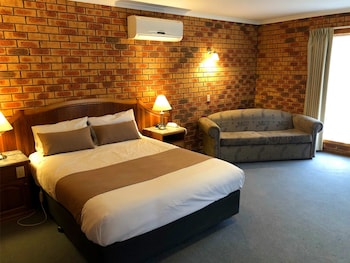 2 Bedroom Family Spa Suite