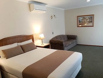 Deluxe Spa Queen Suite - 1 Queen bed